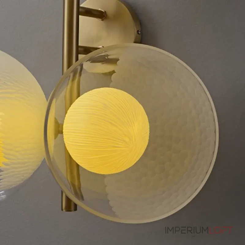 Настенный cветильник с кремово-желтыми шарообразными плафонами внутри стеклянных купольных рассеивателей разной фактуры ROMANUS WALL L от ImperiumLoft