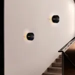 Настенный светодиодный cветильник в виде цилиндра с радиально расположенными пластинами SMED BLACK 5000 от ImperiumLoft