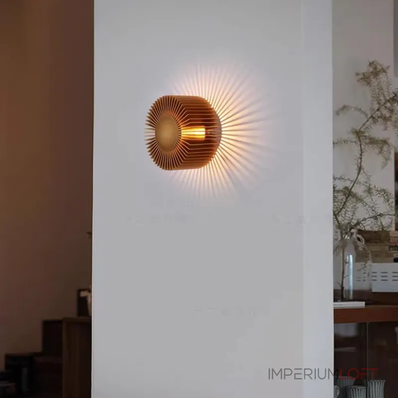 Настенный светодиодный cветильник в виде цилиндра с радиально расположенными пластинами SMED GOLD 3000 от ImperiumLoft