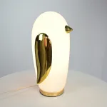 Настольная лампа из белого матового стекла Birdi Penguin White от ImperiumLoft