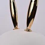 Настольная лампа из белого матового стекла Birdi Bunny White от ImperiumLoft