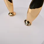 Настольная лампа из белого матового стекла Birdi Bunny White от ImperiumLoft