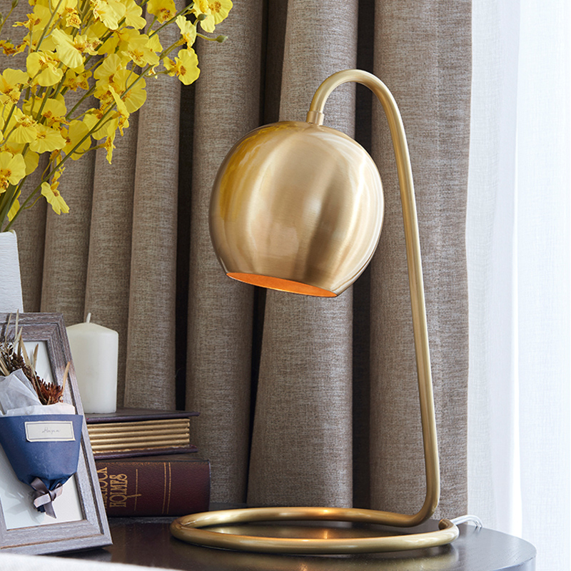 Настольная лампа Scoop от ImperiumLoft Настольная лампа Scoop от ImperiumLoft