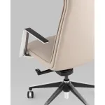 Кресло руководителя Arrow светло-серый Stool Group УТ000038537 от ImperiumLoft