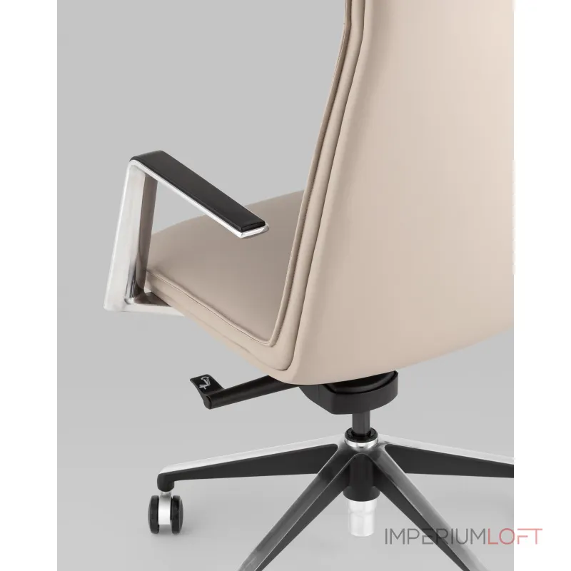 Кресло руководителя Arrow светло-серый Stool Group УТ000038537 от ImperiumLoft