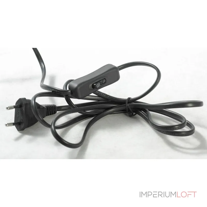 Настольная лампа офисная Lussole Sofia LST-4934-01 Цвет арматуры черный Цвет плафонов красный от ImperiumLoft