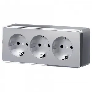 Розетка с заземлением и шторками Werkel Gallant W5073106 Цвет арматуры серебро
