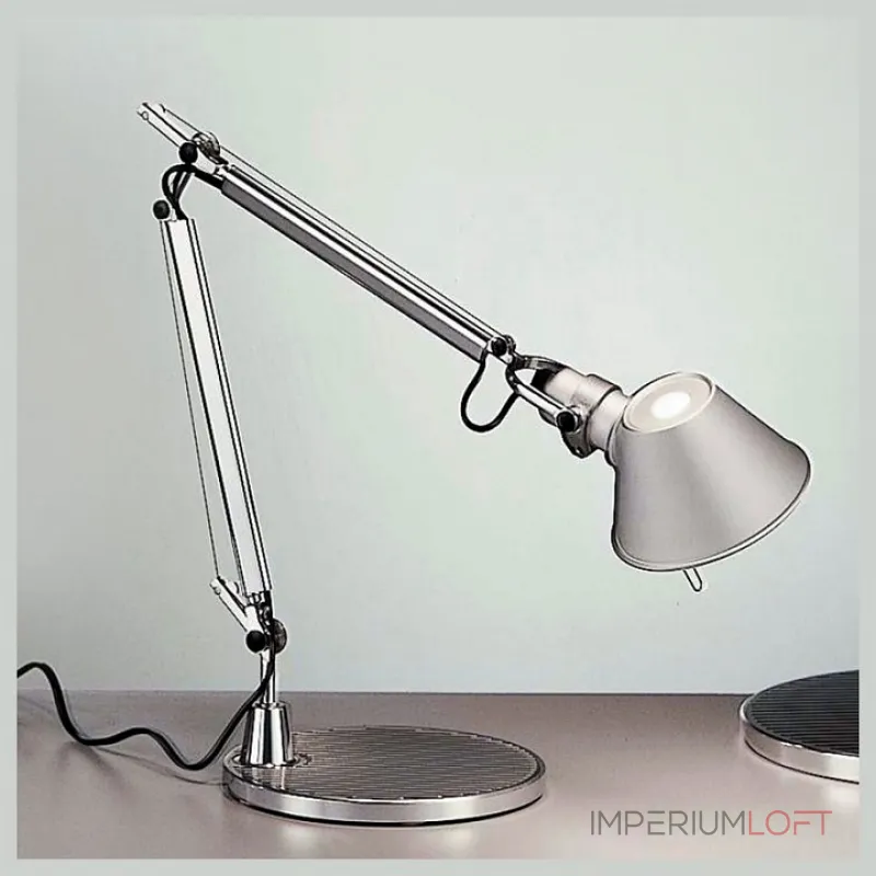Настольная лампа офисная Artemide A011800 от ImperiumLoft