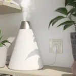 Розетка с заземлением и шторками, без рамки с Wi-Fi Werkel слоновая кость W1171603 от ImperiumLoft