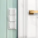 Выключатель проходной одноклавишный без рамки Werkel белый W1112001 от ImperiumLoft