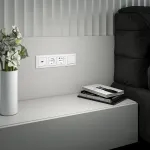 Розетка с заземлением, шторками и USB, без рамки Werkel белый W1171701 от ImperiumLoft