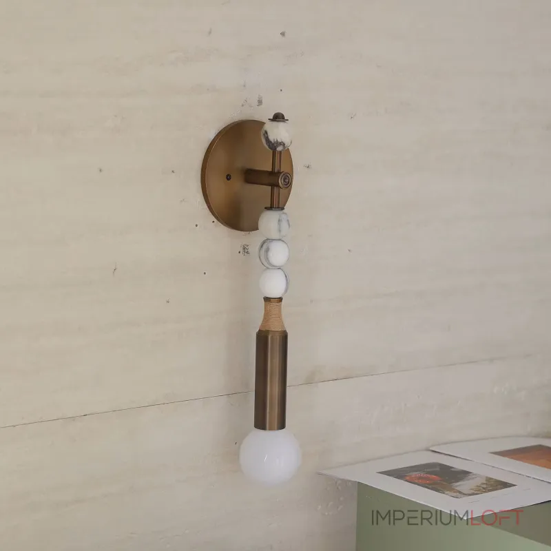 Настенный светильник Tall Marble White с декором из мраморных шаров от Vinsa Настенный светильник Tall Marble White с декором из мраморных шаров от Vinsa