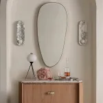 Настенный светильник Stone Embrace A с плафоном из мрамора от VINSA