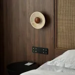 Настенный светильник Circle Dot D30 B с плафоном из травертина от VINSA