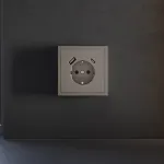 Накладка для розетки с заземлением и защитными шторками с USB A+C S70 (капучино) Voltum VLS001014 от ImperiumLoft