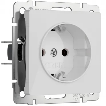 Розетка с заземлением и шторками Werkel a064012 Розетка с заземлением и шторками Werkel a064012