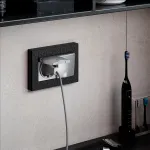 Розетка двойная влагозащ. с зазем. с защит. крышками и шторками Werkel W1172206 от ImperiumLoft